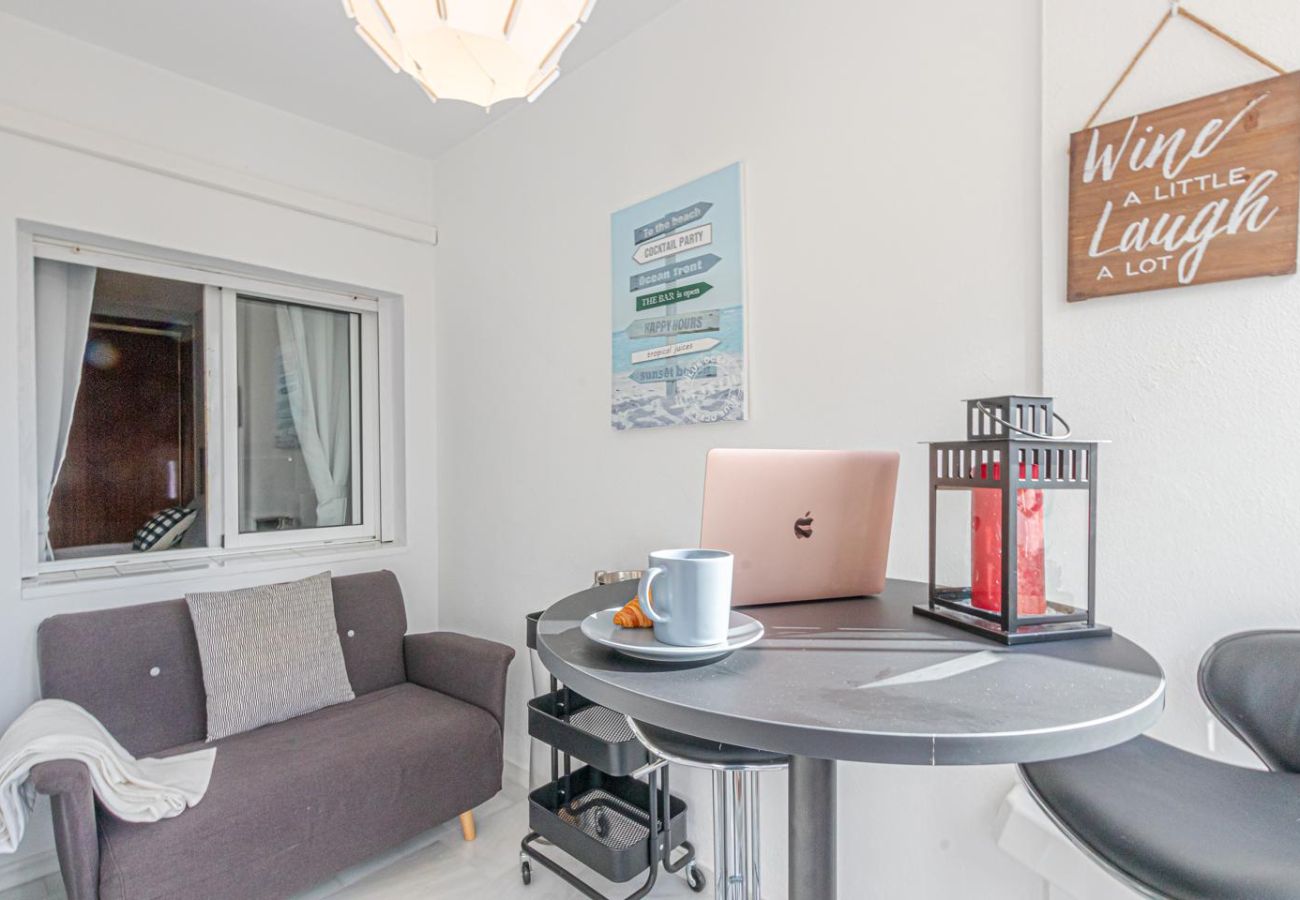 Apartamento en Benalmádena - Apartamento en Torremuelle con terraza