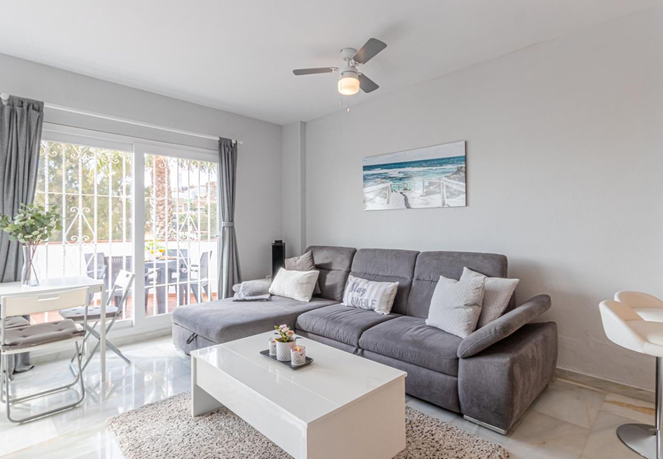 Apartamento en Benalmádena - Apartamento en Torremuelle con terraza