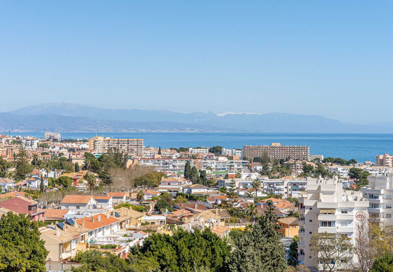 Ático en Arroyo de la Miel - Atico con vistas en piscis