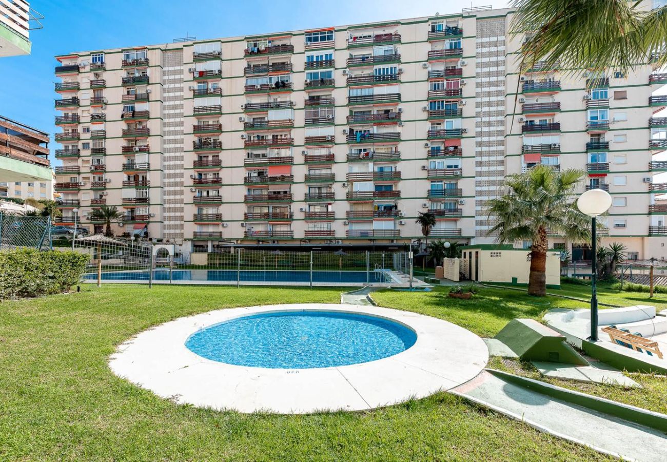 Apartamento en Benalmádena - Luminoso y reformado apartamento