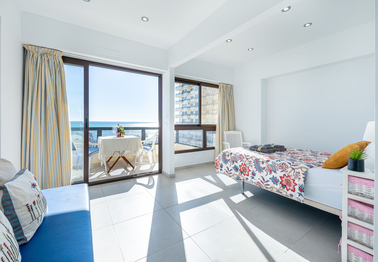 Apartamento en Benalmádena - Estudio en aloha con vista frontales al mar 