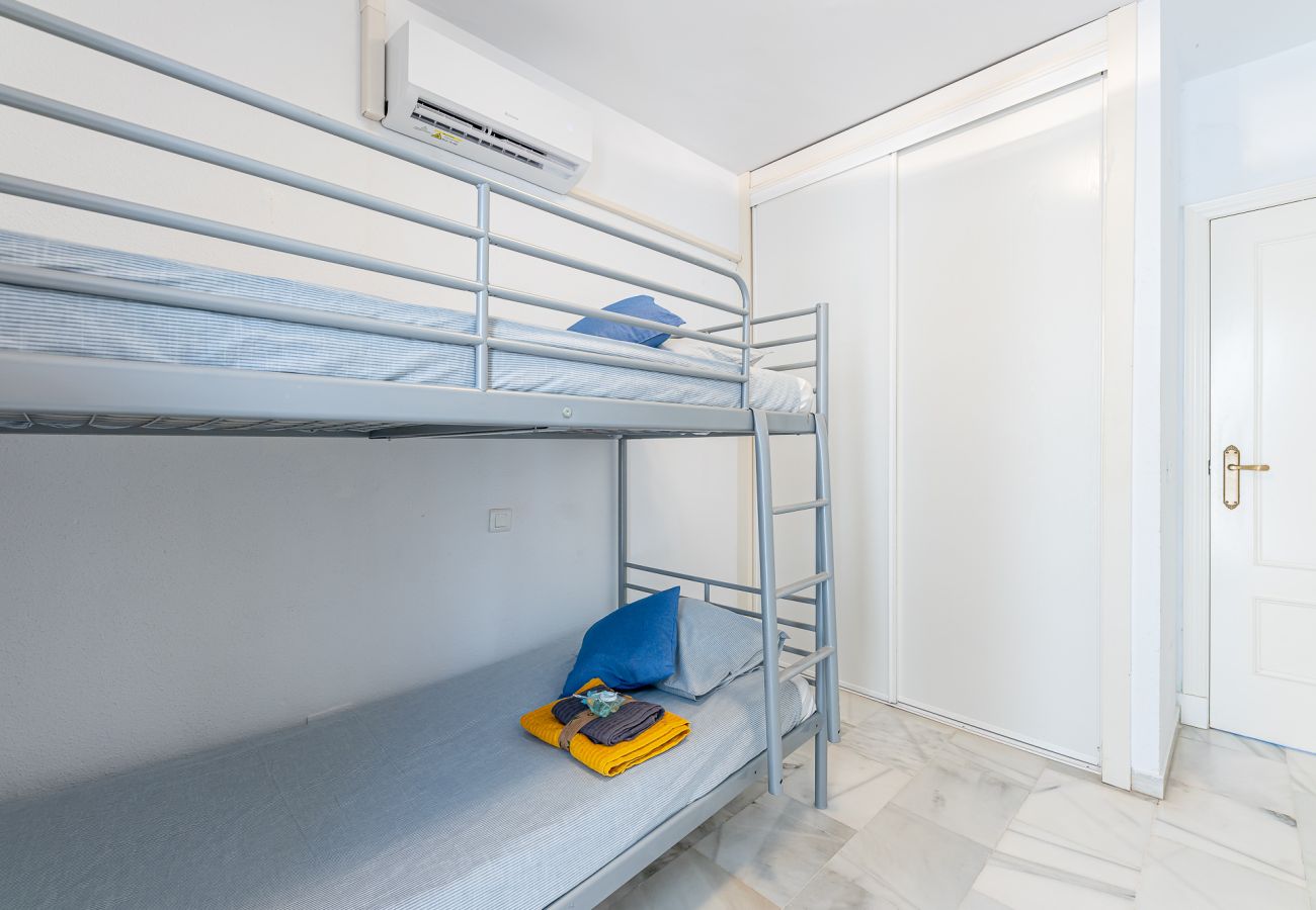 Apartamento en Benalmádena - Comodo piso para 7 en Arroyo 