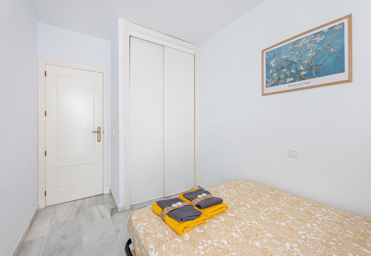 Apartamento en Benalmádena - Comodo piso para 7 en Arroyo 