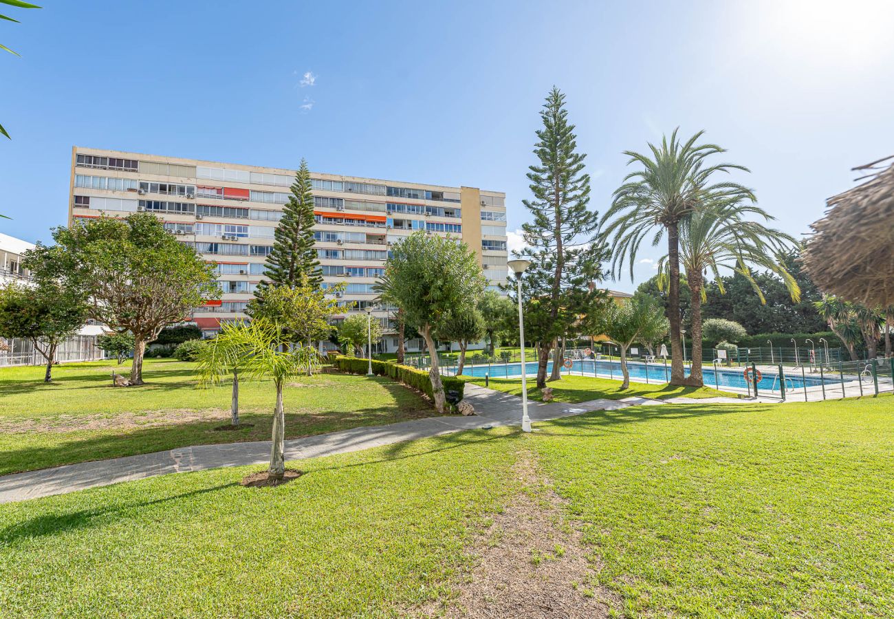 Apartamento en Benalmádena - Apartamento con hermosas vistas 