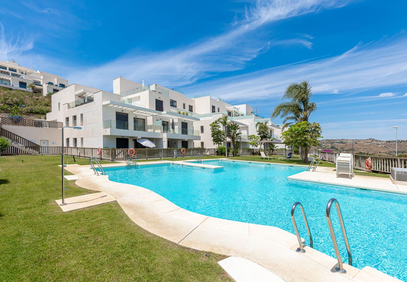 Apartamento en La Cala de Mijas - Moderno piso con hermosas vistas