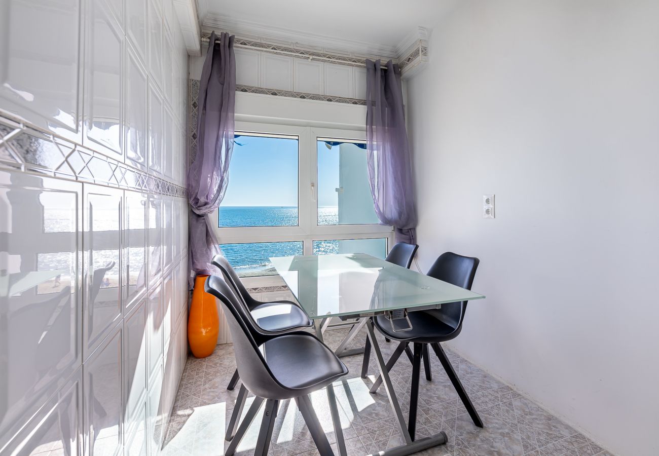 Apartamento en Benalmádena - Acogedor piso para 5 frente al mar 