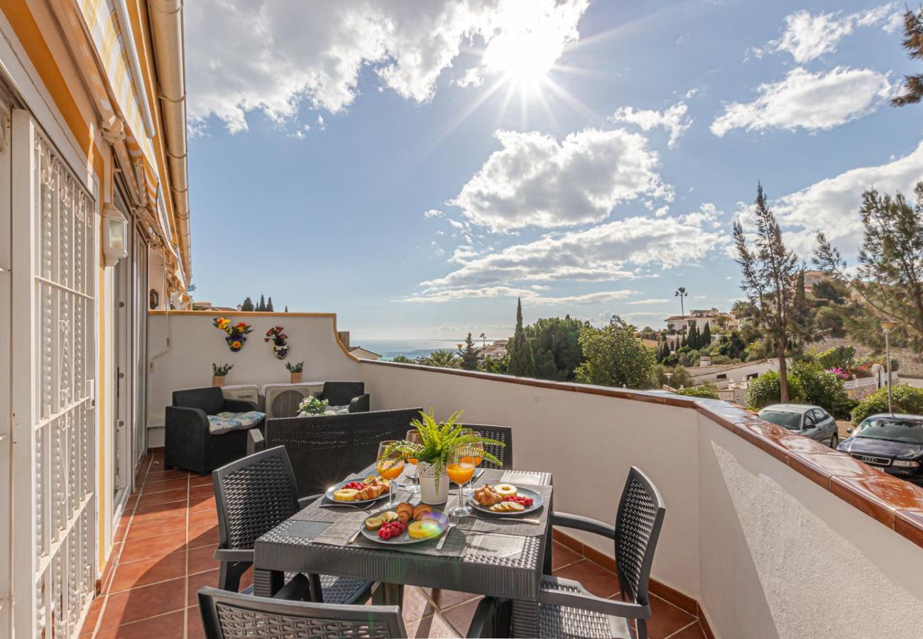 Apartment in Benalmádena - Apartment in Torremuelle with terrace