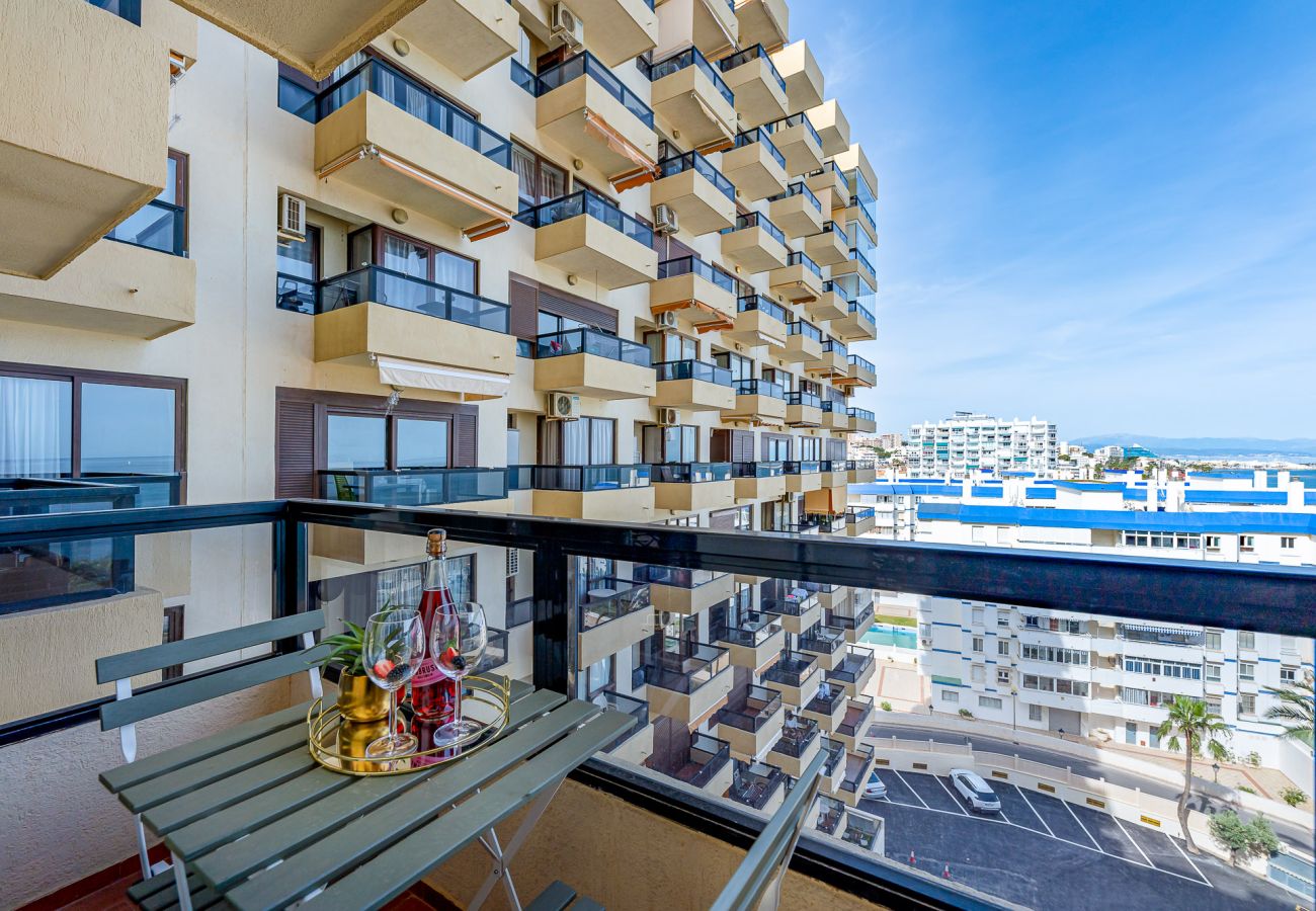 Apartment in Benalmádena - Luminoso apartamento en Aloha playa