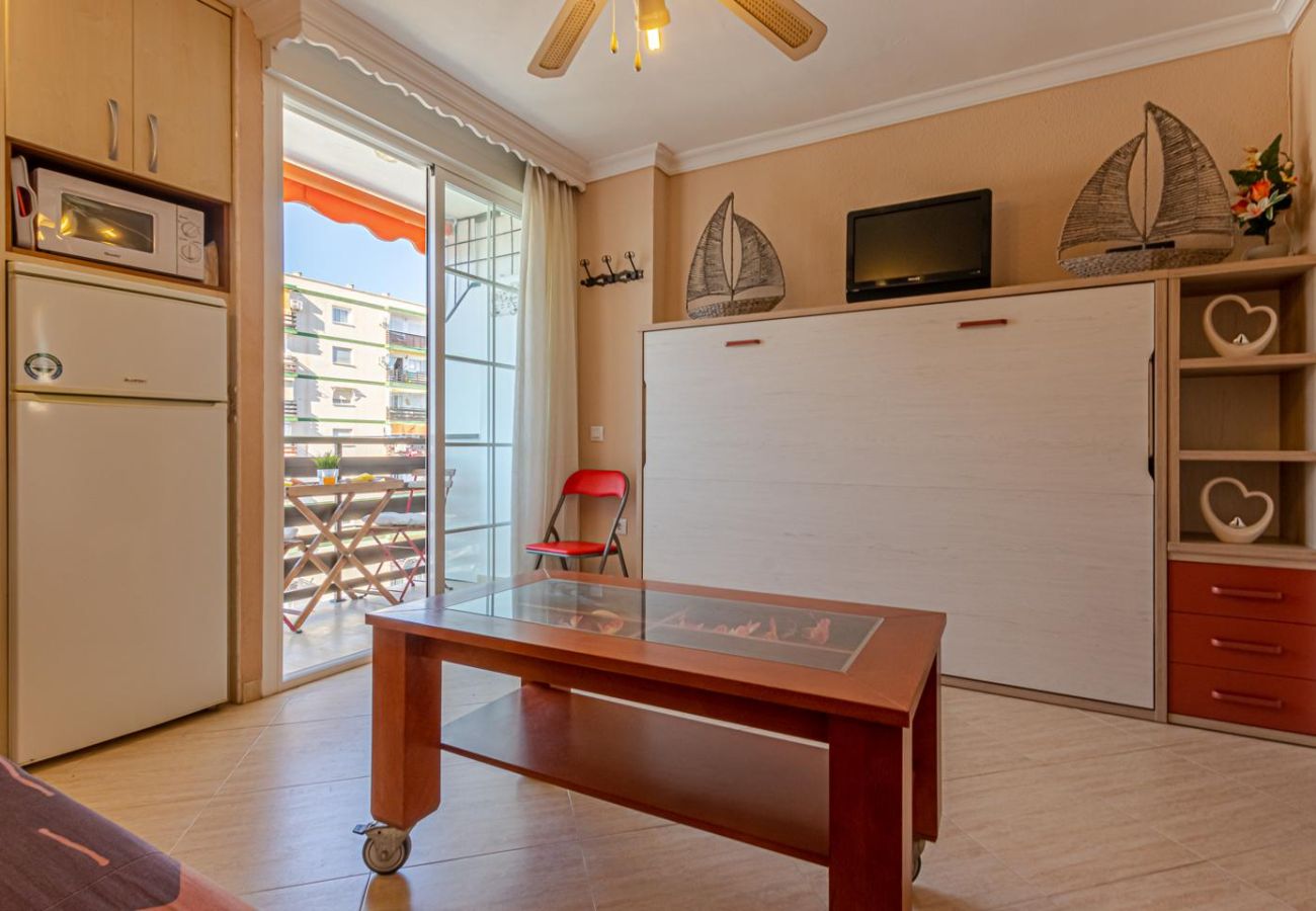 Studio in Benalmádena - Estudio para 3 en Benalmádena cerca d