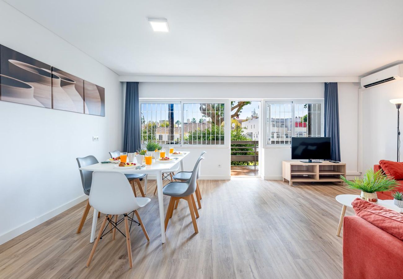 Apartment in Benalmádena - Piso reformado con amplia terraza Carihue