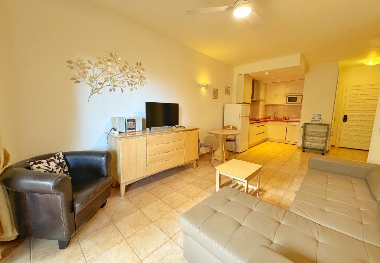 Apartment in Benalmádena - Spacious apartment for 4 people in Benalbeach. 