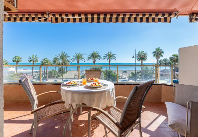  in Torremolinos - Modern appartment in front of the beach